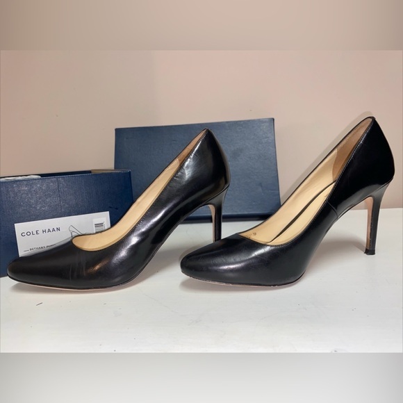 Cole Haan Bethany Almond Toe Dress Pumps Heels 85 mm Black Leather size 7 B - Picture 5 of 5
